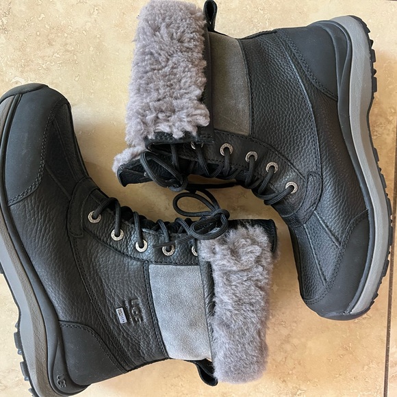 UGG ADIRONDACK III waterproof boots size 9 - Picture 11 of 16